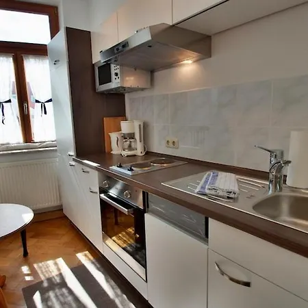 Altstadt Apartment *